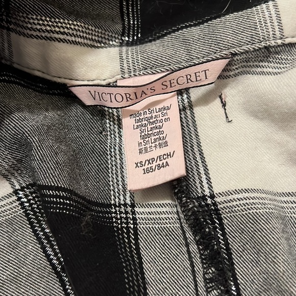 Victoria’s Secret pjs with belt - Picture 2 of 2